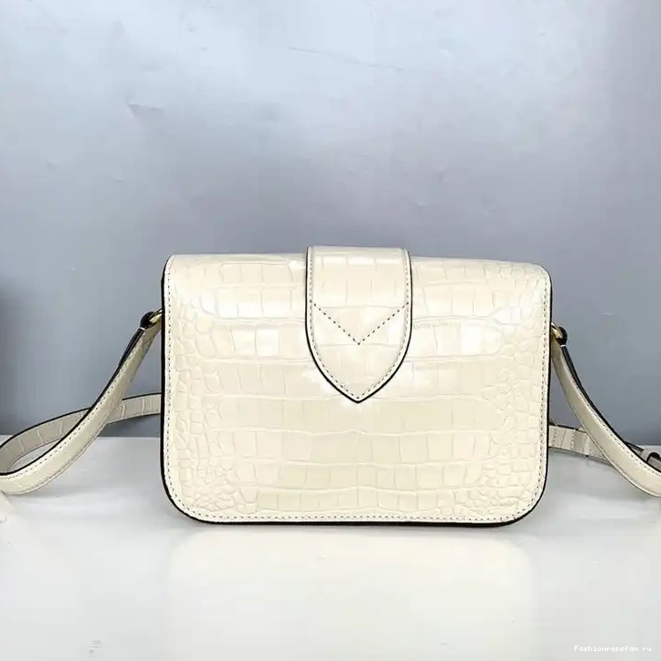 Fashionrepsfam ru 206FY0057 Bags LV 0522